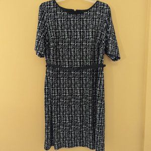 B/W Dress for Office